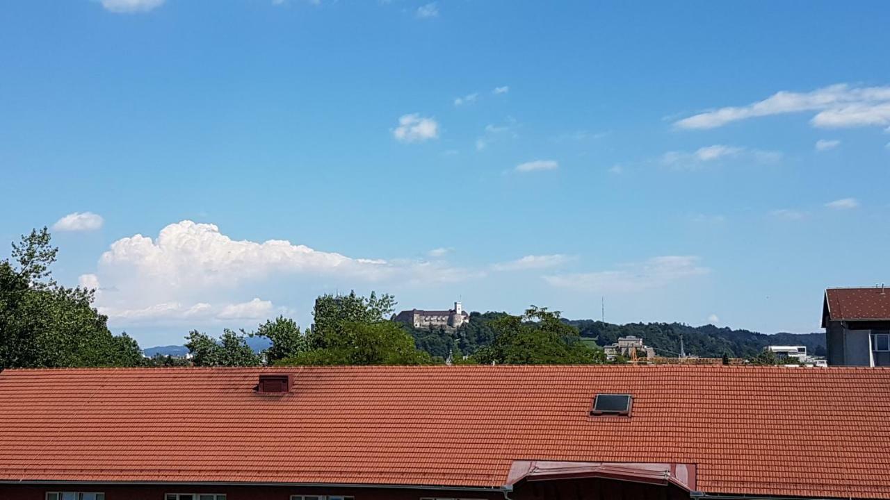 Summer Residence Hostel Λιουμπλιάνα Εξωτερικό φωτογραφία